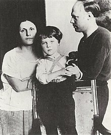 А. Древин, Н. Удальцова и их сын Андрей, ок. 1925