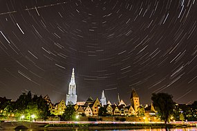 Ulmer Münster with star trails.jpg