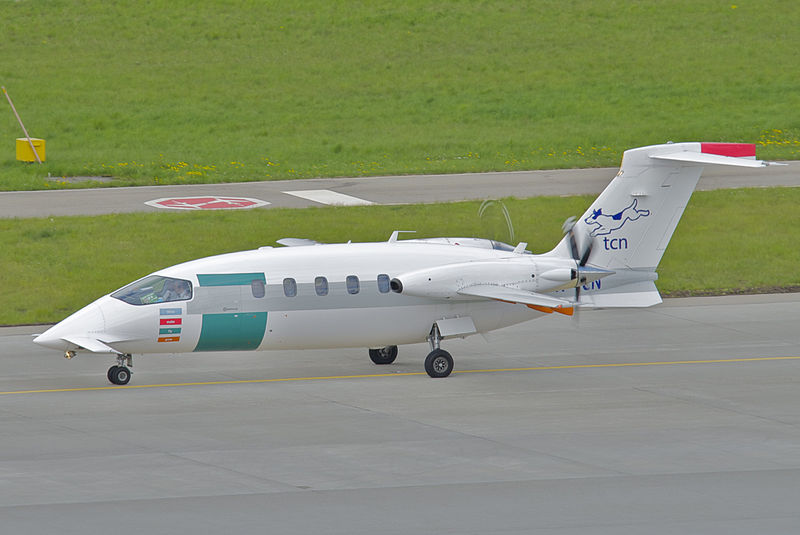 File:Untitled Piaggio P-180 Avanti PH-TCN@ZRH;22.04.2012 (6972691946).jpg