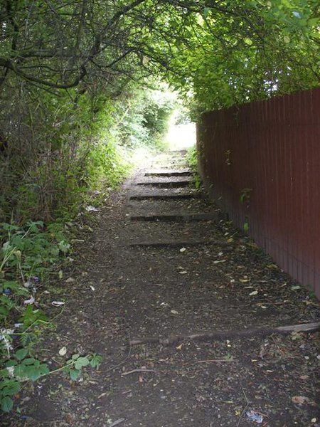 File:Uphill footpath - geograph.org.uk - 865962.jpg