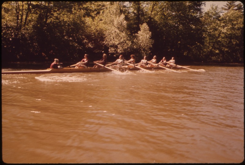 File:VISITING CREW AT GROTON SCHOOL ON THE NASHUA RIVER. THE RIVER IS SO THOROUGHLY POLLUTED AND SO FOUL-SMELLING THAT... - NARA - 553401.tif