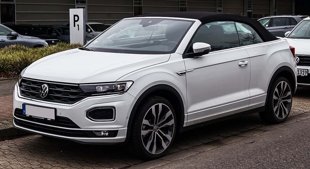 File:VW T-Roc Cabriolet 1.5 TSI DSG R-Line – f 03012021.jpg - Wikimedia  Commons