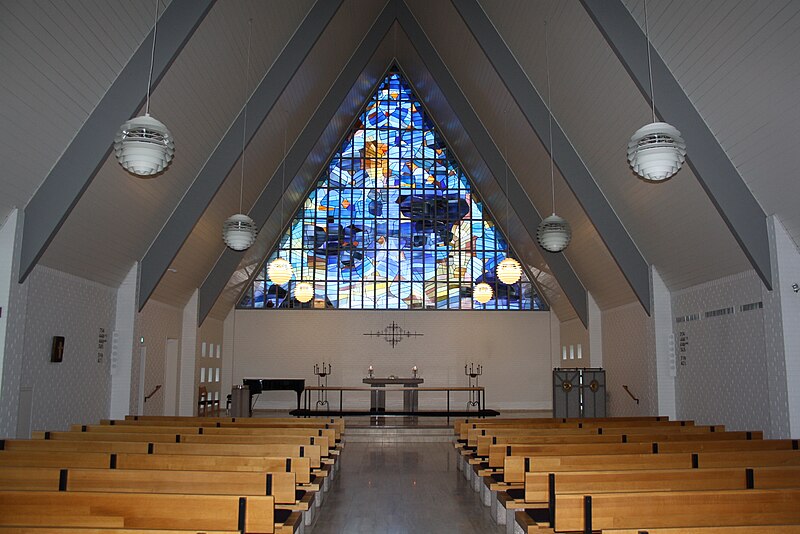File:Vestervang Kirkes indre.jpg