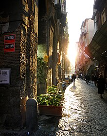 Via dei Tribunali, also called Decumanus Maximus Via dei Tribunali Napoli.jpg