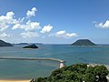 English: Karatsu Bay and Takashima Island, Torishima Island. 日本語: 唐津湾と高島、鳥島