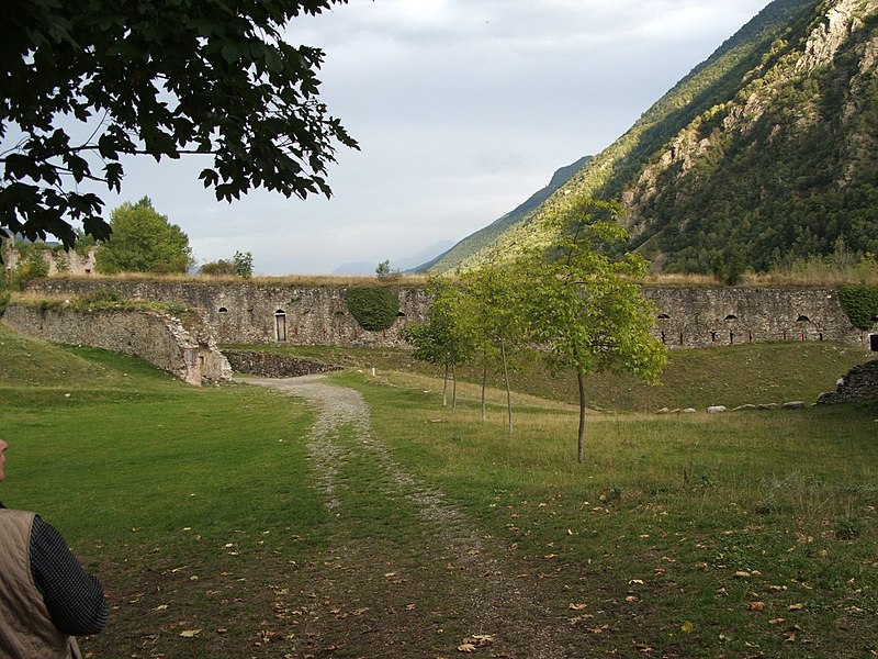 File:Vinadio-Forte Albertino-DSCF8622.JPG