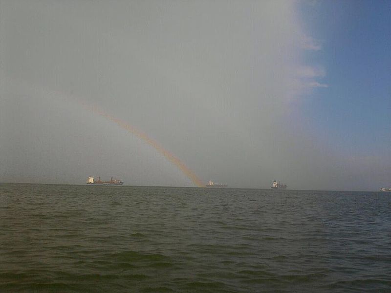 File:Vista del Lago de Maracaibo desde la Vereda del Lago.jpg