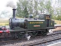 Freshwater на Bluebell Railway (ноябрь 2006). Видно увеличенный «уайтский» бункер.