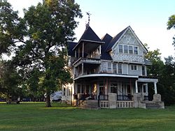 Wardell House, Macon MO 2015.jpg