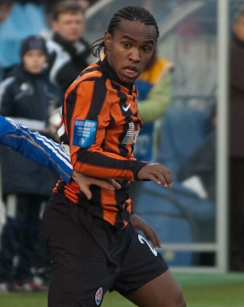 Willian playing for Shakhtar Donetsk in 2009