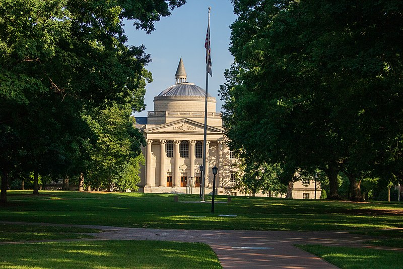 File:Wilson Library with bell tower quad view.jpg