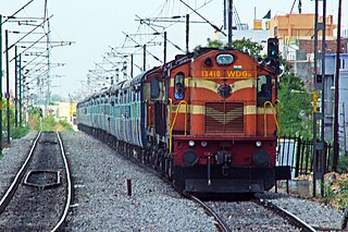 <span class="mw-page-title-main">Yesvantpur–Lucknow Express (via Kacheguda)</span>