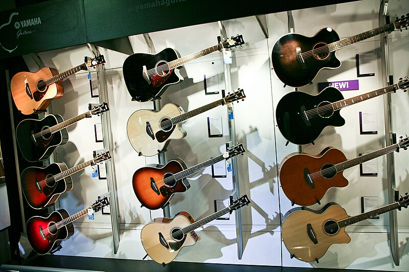 File:Yamaha guitars, NAMM 2011.jpg