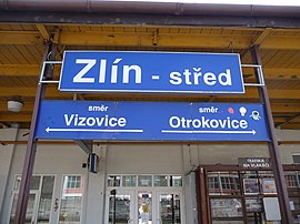 Stasjonsskilt på Zlín jernbanestasjon