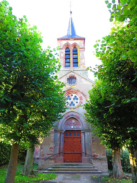 File:Zommange l'église Saint-Laurent.JPG