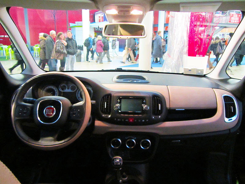 File:" 12 - ITALY - Fiat 500L - Fiera Milano Rho 3.jpg