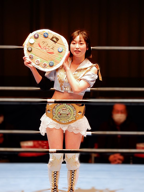 Two-time and current champion, Yuki Mashiro.