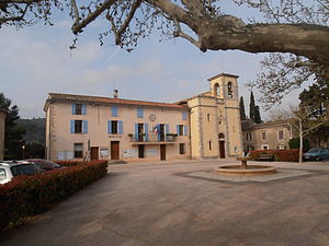 1-Mairie et l'église.JPG