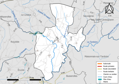 Carte en couleurs présentant le réseau hydrographique de la commune