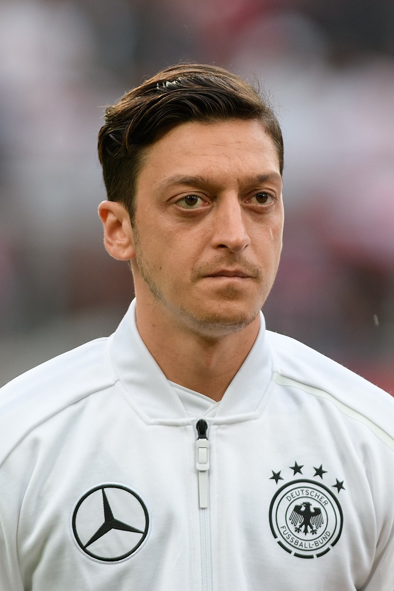 Mesut Özil - Wikipedia, la enciclopedia libre