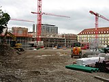 Neubau der Kinderklinik im Freiburger Universitätsklinikum, im Hintergrund die HNO-Klinik und die Frauenklinik (von links nach rechts)