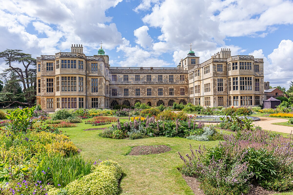 Audley End House - Wikipedia