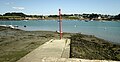 L'Anse du Port de Parun, en Baden (Morbihan), sur la rive gauche de la Rivière d'Auray, vue depuis le quai du port de Fort Espagnol (en Crac'h), situé sur la rive droite.