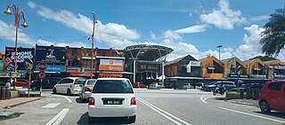 <span class="mw-page-title-main">Kuala Berang</span> Town in Terengganu, Malaysia