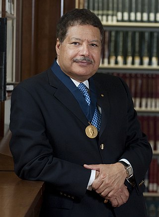 <span class="mw-page-title-main">Ahmed Zewail</span> Egyptian and American chemist (1946–2016)