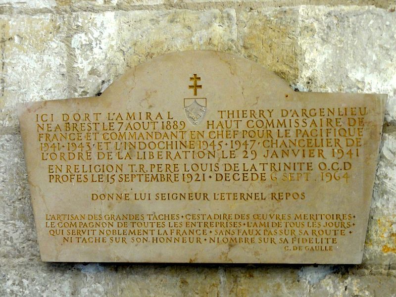 File:Avrechy (60), église Saint-Lucien, croisillon sud, monument pour l'amiral d'Argenlieu.JPG