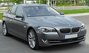 BMW 535i (F10) front 20100425.jpg
