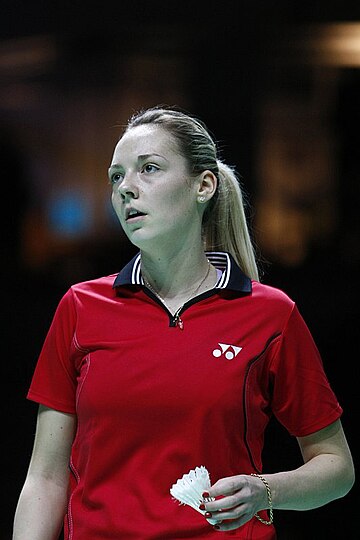 File:Badminton-gabrielle white.jpg