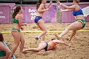 Deutsch: Beachhandball bei den Olympischen Jugendspielen 2018; Tag 6, 12. Oktober 2018; Mädchen, Hauptrundenspiel – Ungarn-Niederlande 2:1 English: Beach handball at the 2018 Summer Youth Olympics at 12 October 2018 – Girls Main Round – Hungary-Netherlands 2:1