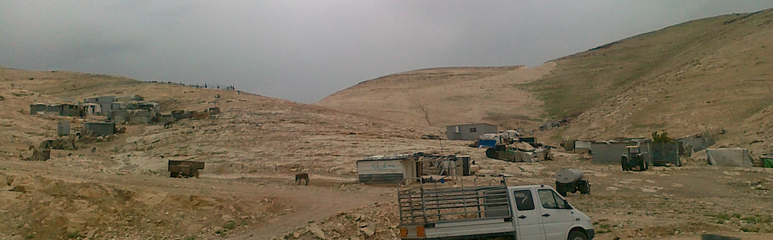 Bedouin squatter compound.png