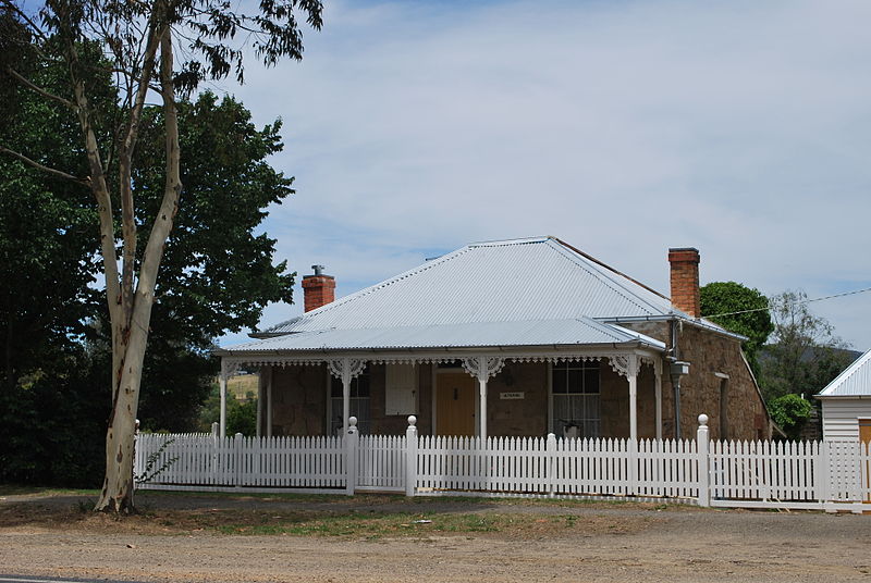 File:BeechworthHouse.JPG