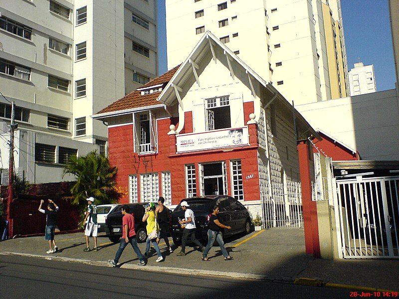 File:Bela Casa Antiga - panoramio.jpg