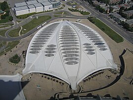 Biodôme de Montréal vu depuis la tour du Stade Olympique de Montréal. (définition réelle 2 592 × 1 944)