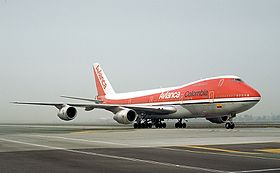 Boeing 747-283BM, Avianca AN0080558.jpg