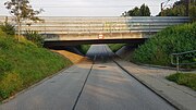 Миниатюра для Файл:Bolderslev Hovedgade - max 2.3 m under jernbanen.jpg