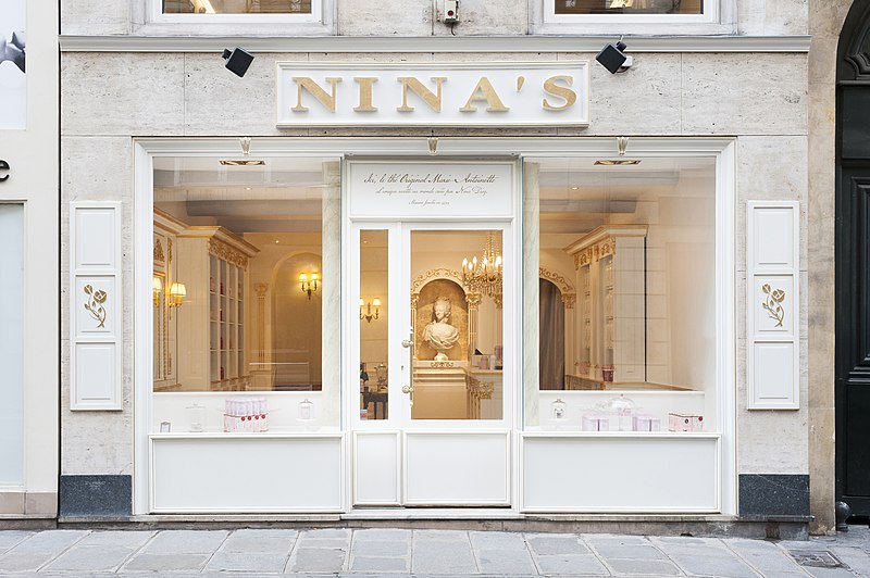 File:Boutique Nina's Paris.jpg