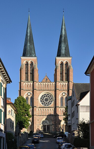 File:Bregenz Herz-Jesu-Kirche Fassade 1.jpg