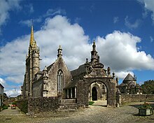 The parish church of Saint Miliau Bretagne Finistere Guimiliau1 tango7174.jpg