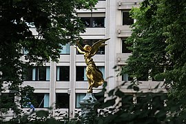 Bruxelles - Julien Dillens Memorial.jpg