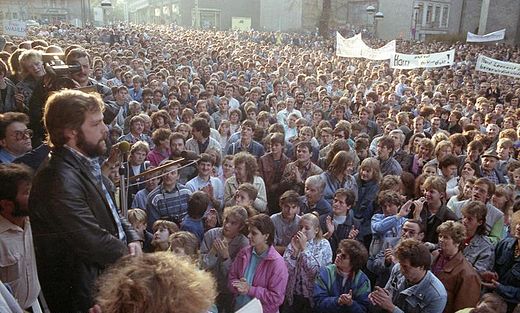 Plauen, 30 oktober 1989, demonstratie voor het stadhuis