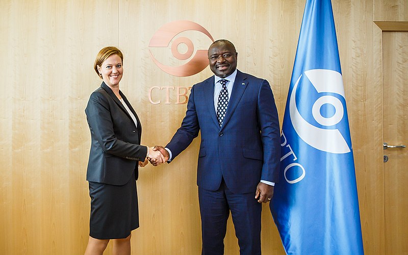 File:CTBTO courtesy visit by Norway.jpg