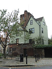 Canonbury Tower from the west. Canonbury Tower IMG 0065.jpg