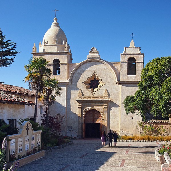 File:Carmel Mission Church.jpg