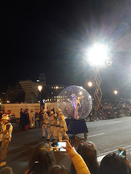 File:Cavalcada de reis de Barcelona 20180105 192931.jpg