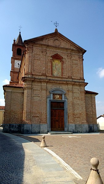 File:Chiesa parrocchiale di Maretto.jpg