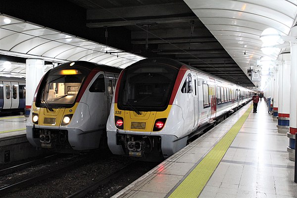 Image: Class 720 540 & 538 at Liverpool Street